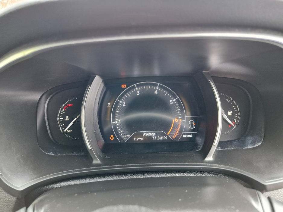 2019 Renault Megane - image 21