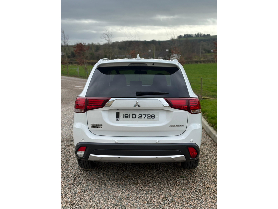 2018 Mitsubishi Outlander - image 5