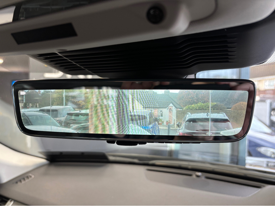 2022 Land Rover Discovery Sport 1.5 Hybrid R-Dynamic SE €34,900