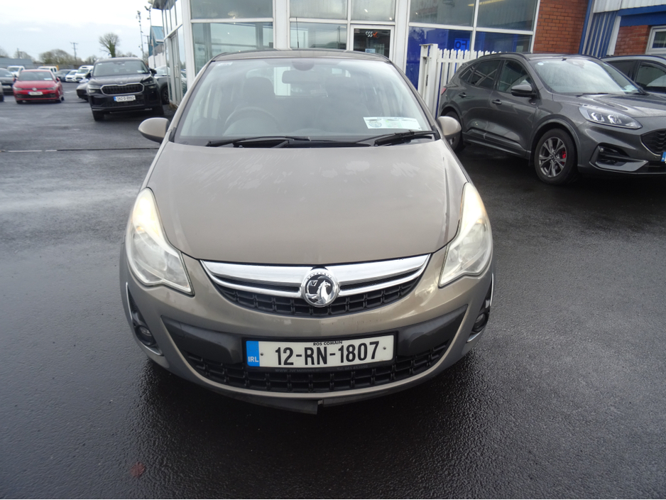 2012 Vauxhall Corsa 1.2 SE AIR CONDITIONING 85PS 5DR €3,000