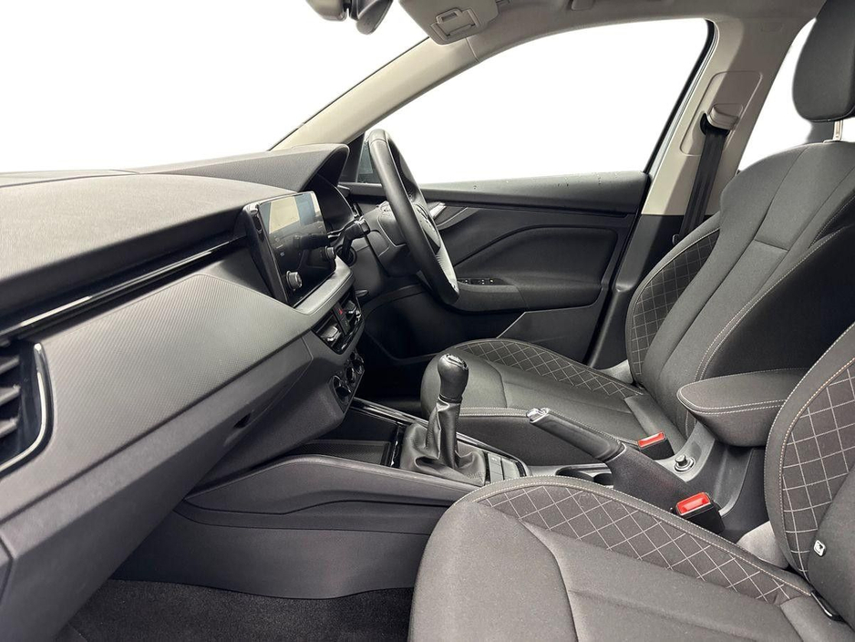 2023 Skoda Scala - image 2