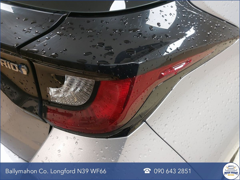 2024 Toyota Yaris Yaris Hybrid Luna €23,950