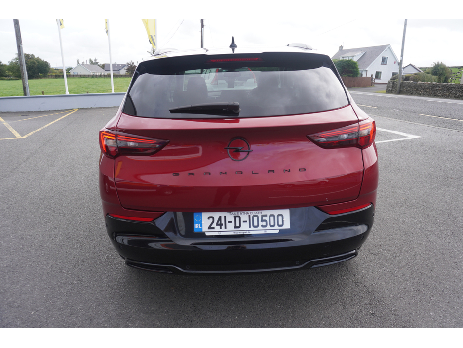 2024 Opel Grandland - image 4