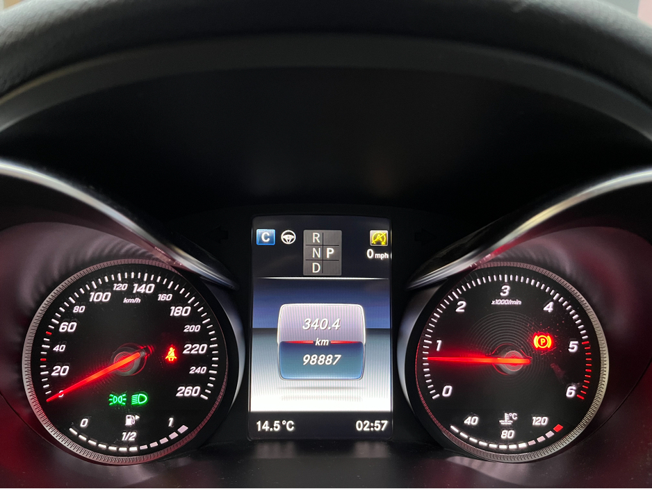 2018 Mercedes-Benz C Class - image 24