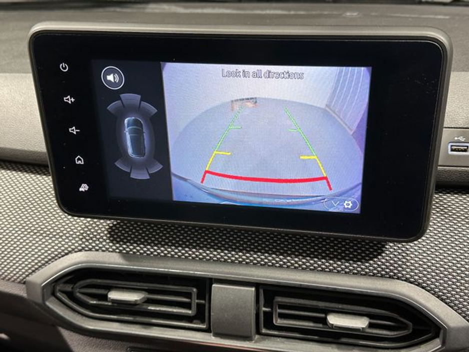 2022 Dacia Jogger Comfort Petrol 7 Seater 1.0 221 €17,750