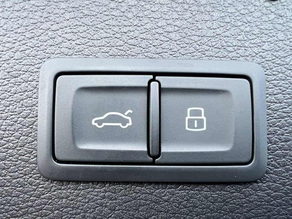 2018 Audi Q2 SPORT 1.0 TFSI AUTO // SERVICE HISTORY // APPLE CARPLAY/ANDROID AUTO // AUDI DRIVE SELECT €20,900