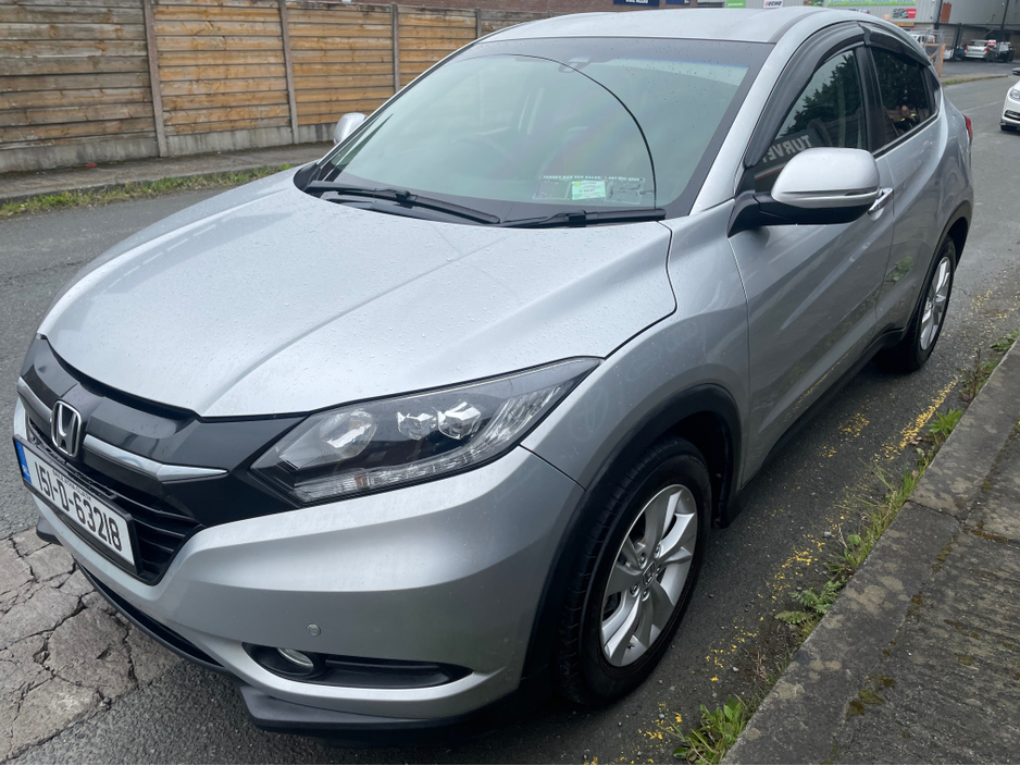 2015 Honda Vezel - image 8