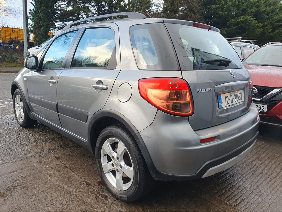 2012 Suzuki SX4 1.5L PETROL MANUAL 110BHP NCT 10/25 TAX 12/25 ROAD TAX ONLY €280 PER YEAR *SOLD AS SEEN* *NO WARRANTY* *NO SERVICE HISTORY* ELECTRIC WINDOWS AND MIRRORS/ ALLOYS/ 5 SPEED BOX/ HISTORY CHECKED €2,950