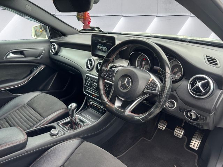 2016 Mercedes-Benz GLA Class - image 9