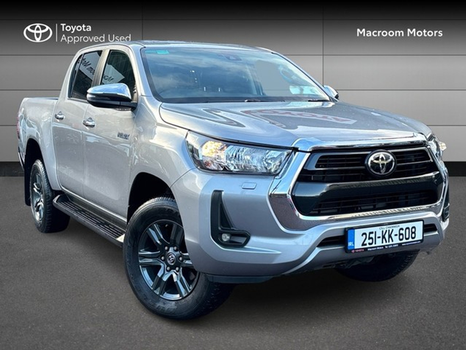 2025 Toyota Hilux HILUX 2.8 SR5 DOUBLE CAB €48,000