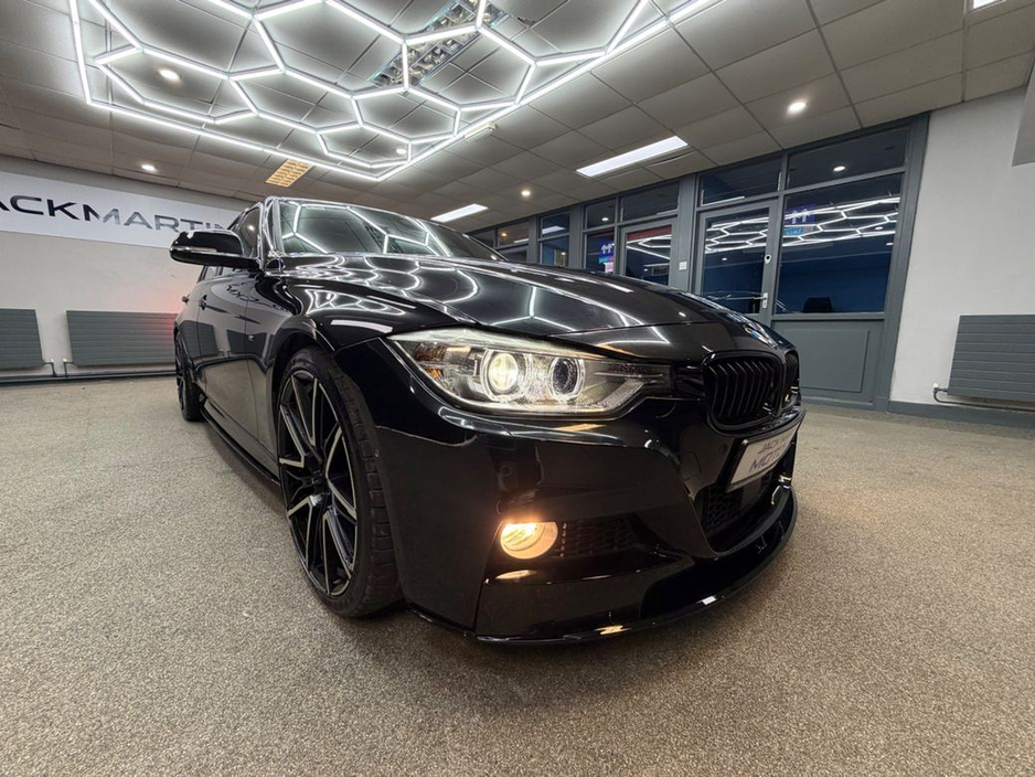 2016 BMW 3 Series - image 7