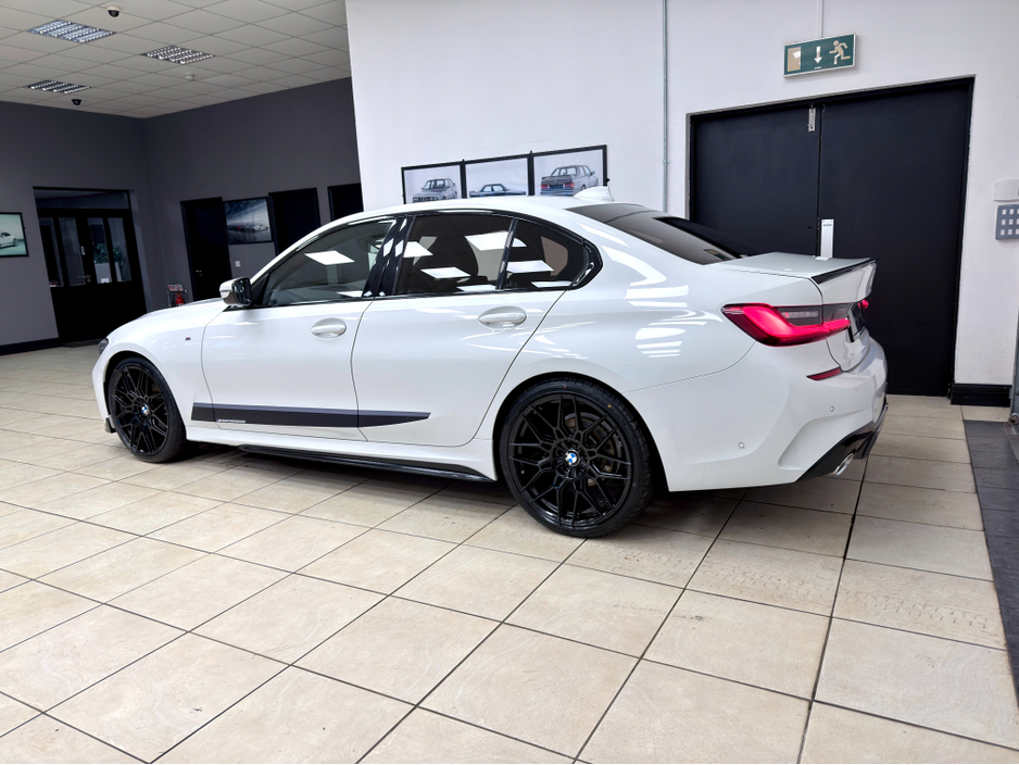 2020 BMW 3 Series 320D MSPORT €29,950