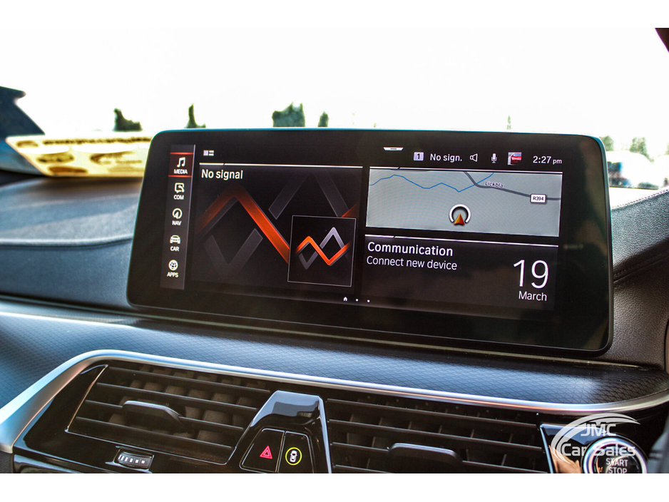 2022 BMW 5 Series - image 18