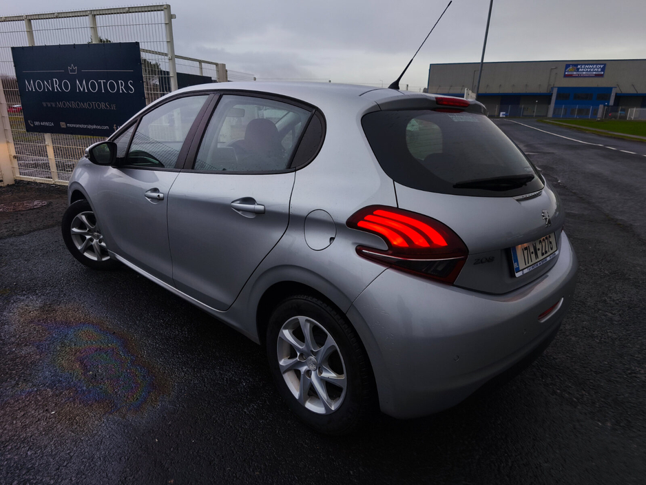 2017 Peugeot 208 1.2 PureTech 82bhp Active 3 dr €8,650