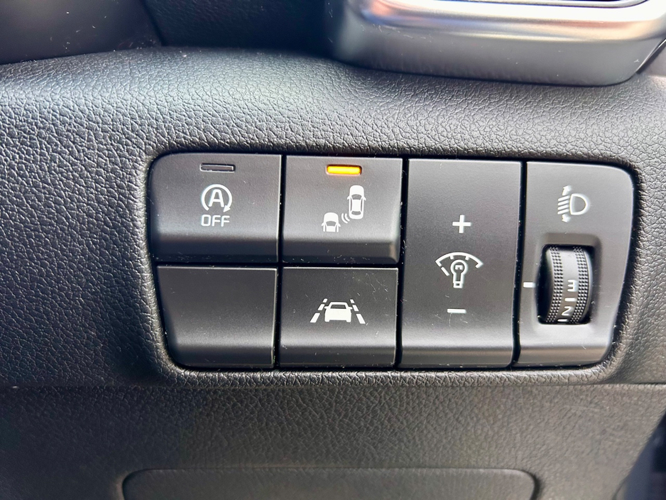 2020 Kia Sportage - image 16