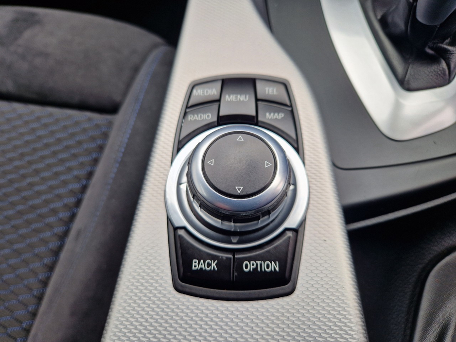 2013 BMW 3 Series - image 43