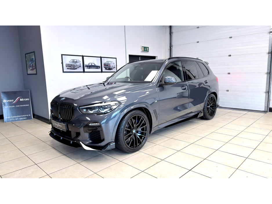 2019 BMW X5 - image 5