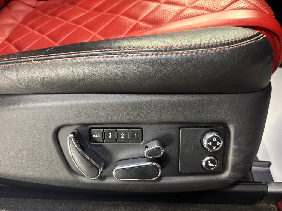 2016 Bentley Continental - image 10