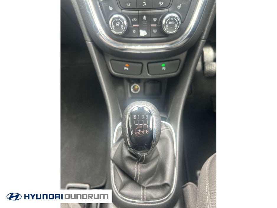 2015 Opel Mokka - image 15