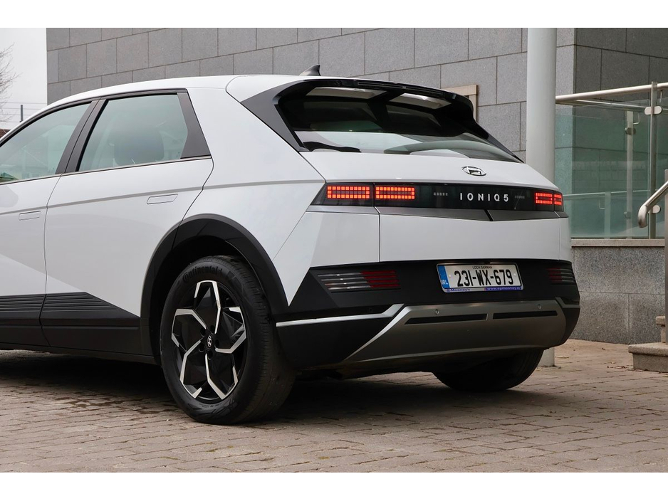 2023 Hyundai Ioniq 5 - image 9