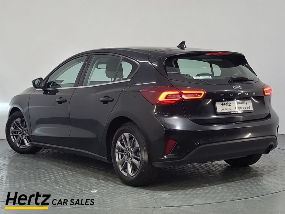 2023 Ford Focus - image 3