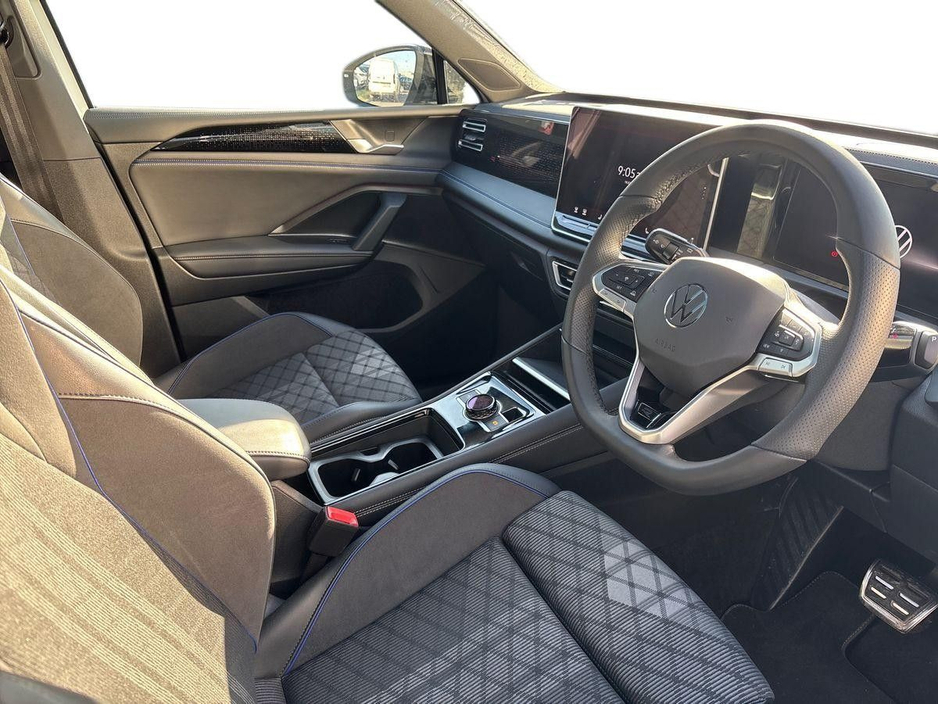 2026 Volkswagen Tiguan - image 6