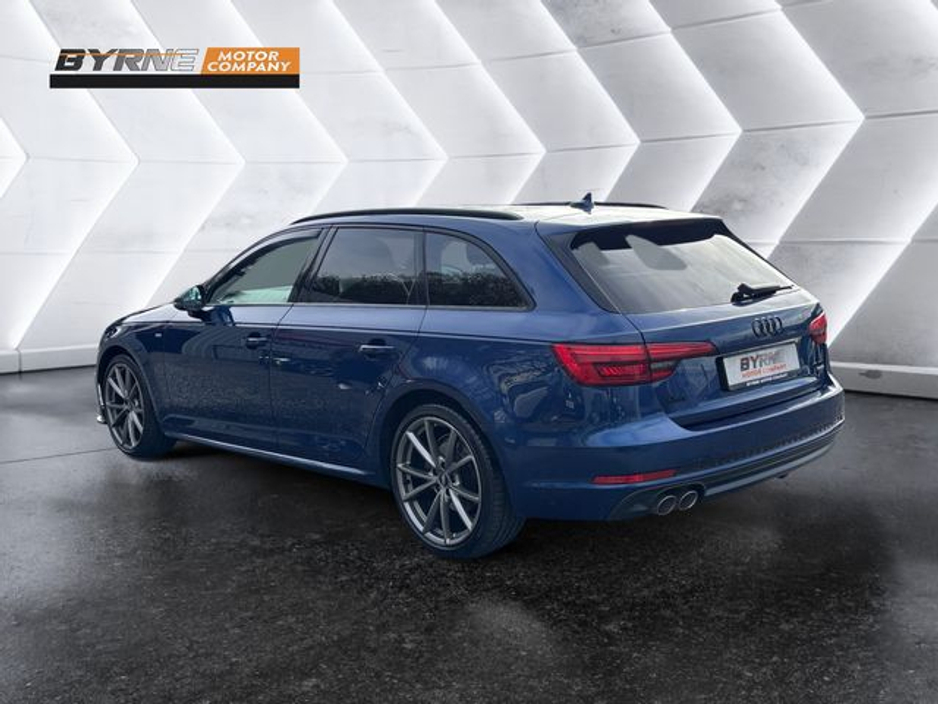 2017 Audi A4 - image 3
