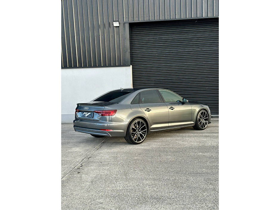 2018 Audi A4 - image 6