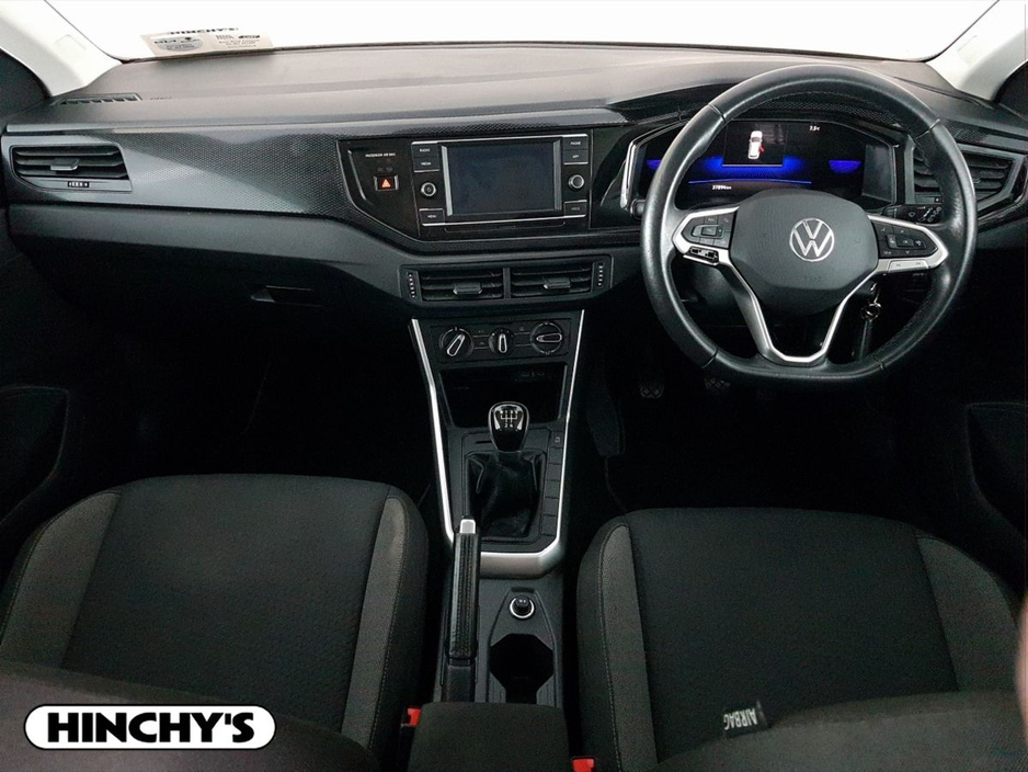 2024 Volkswagen Polo - image 2