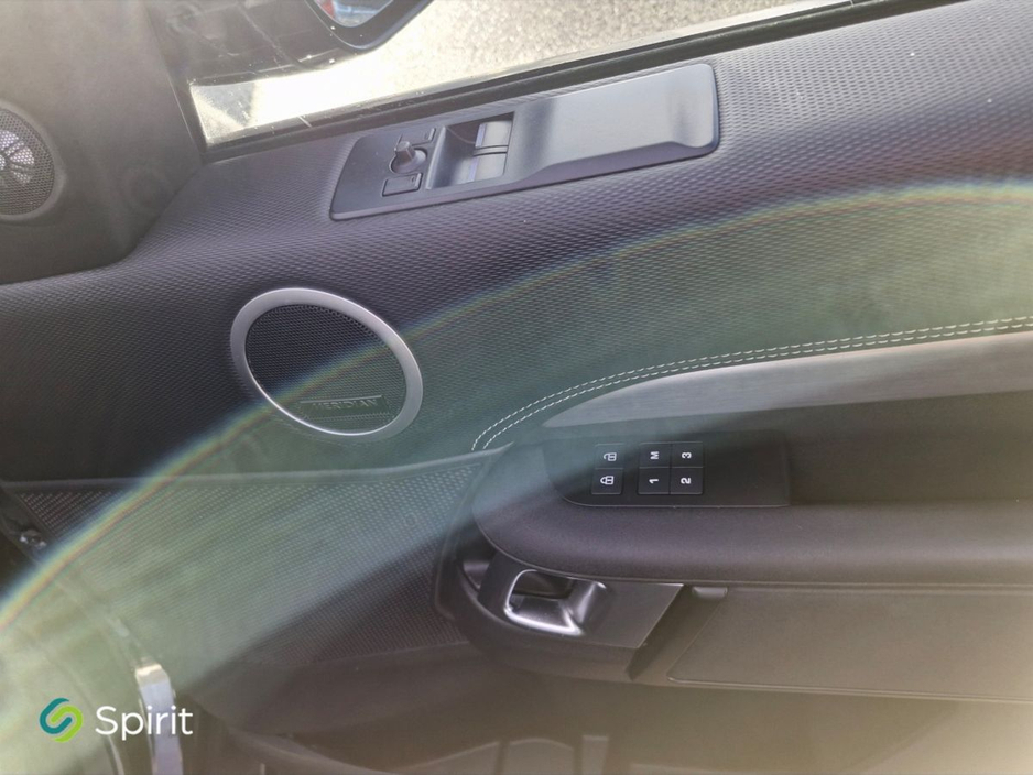 2022 Land Rover Discovery DISCOVERY DISCOVERY 3.0 SD6 R- €39,950