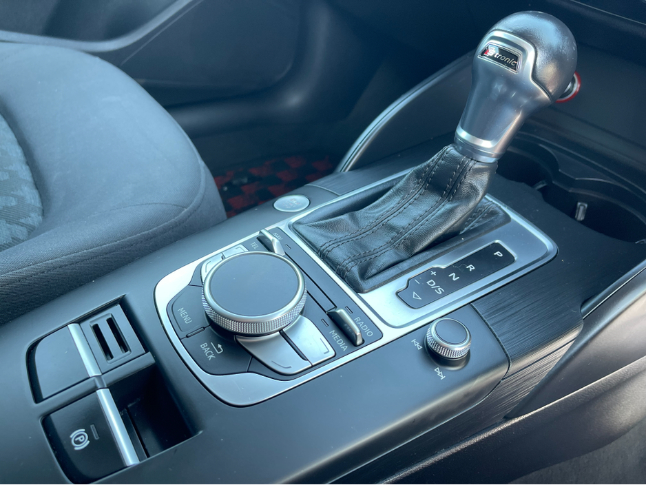 2015 Audi A3 - image 15