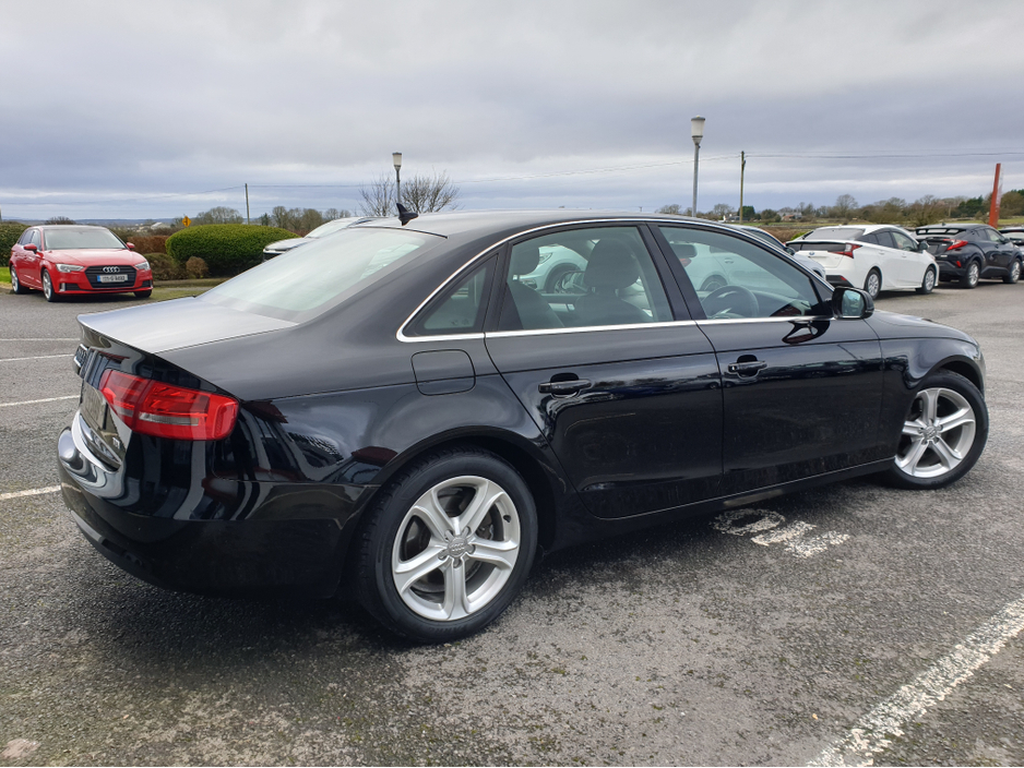 2015 Audi A4 - image 6