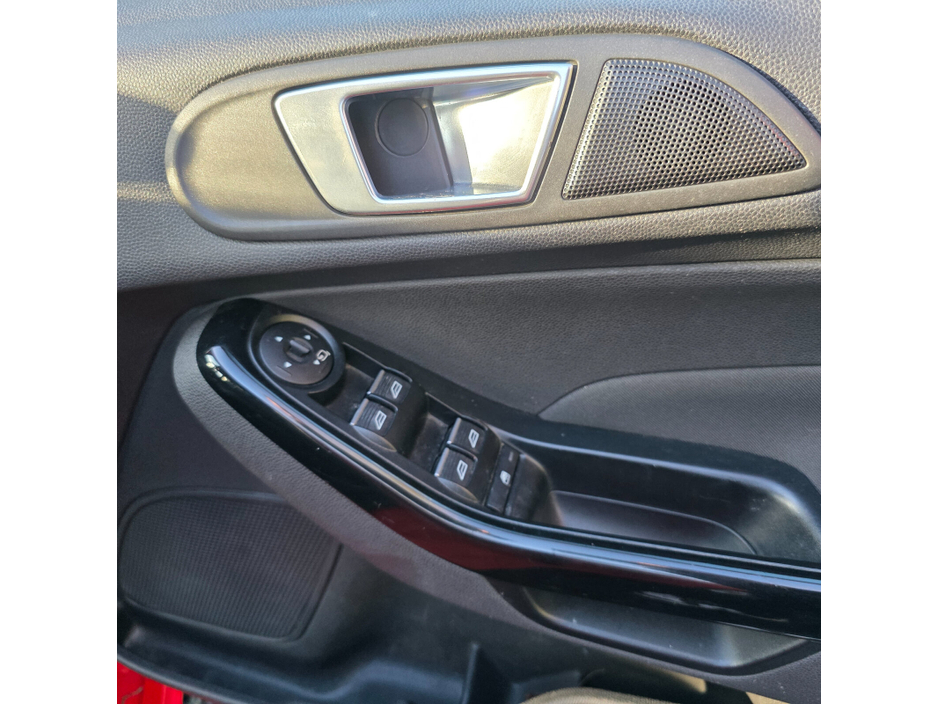 2016 Ford Fiesta 1.25 82PS Titanium €10,450