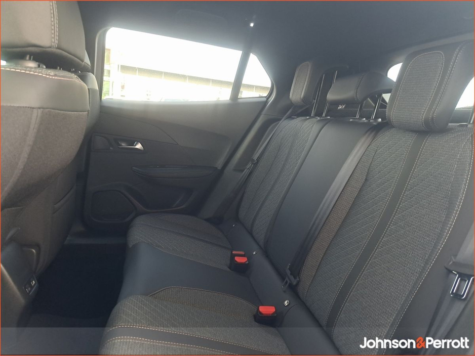 2025 Peugeot 2008 HYBRID 145BHP e-DCS6 Allure €33,900