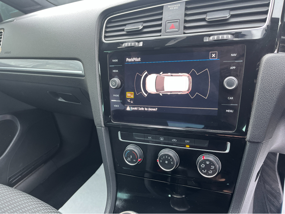 2018 Volkswagen Golf R LINE 1.5 TSI MANUAL, 2 YEAR NCT, LOW TAX, LOW INSURANCE €18,995