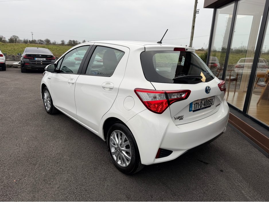 2017 Toyota Yaris Self charge Hybrid - Low Mileage - Fantastic Spec €14,750