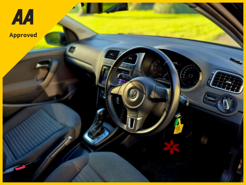 2014 Volkswagen Polo - image 22