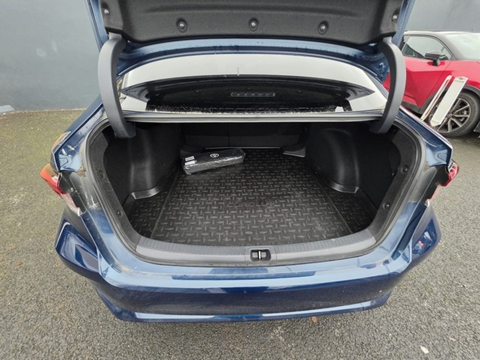 2025 Toyota Corolla 1.8 Hybrid Luna Sport 4Dr €34,949