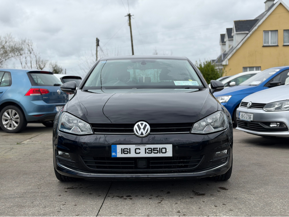 2016 Volkswagen Golf - image 2