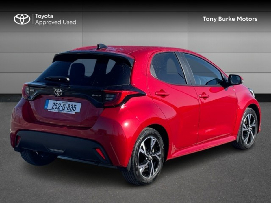 2025 Toyota Yaris - image 2