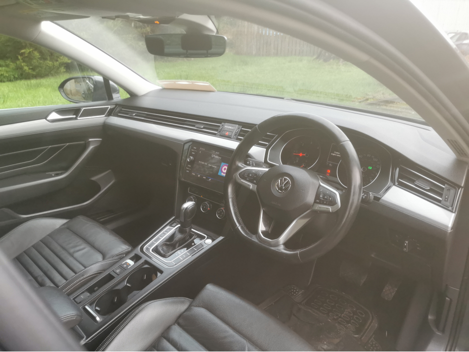 2020 Volkswagen Passat - image 21