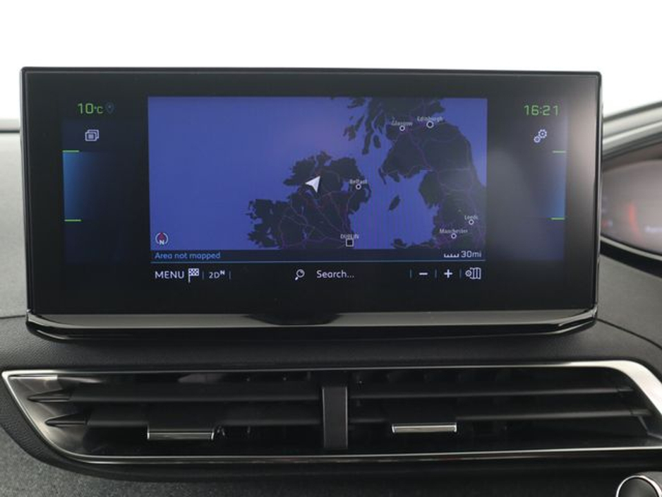 2021 Peugeot 3008 - image 12