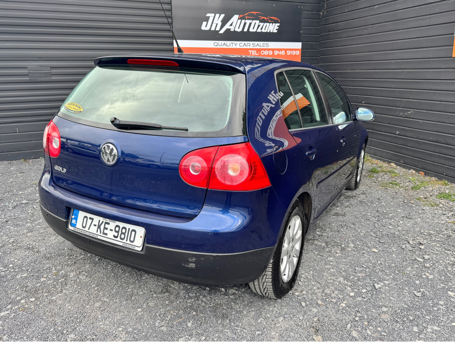 2007 Volkswagen Golf - image 5