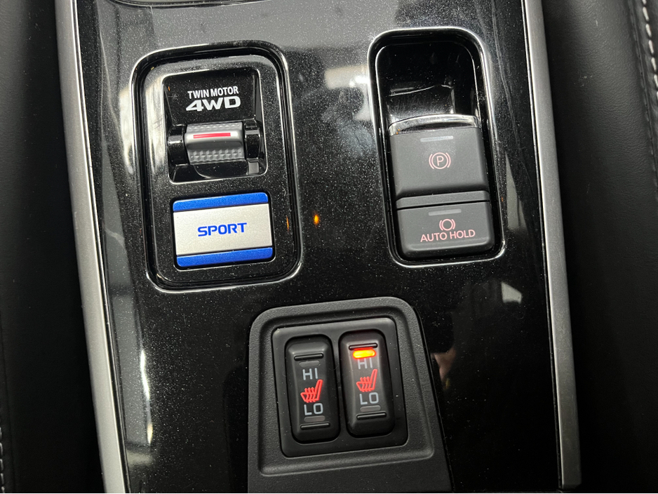 2020 Mitsubishi Outlander 2020 MITSUBISHI OUTLANDER PHEV 2.4L HYBRID / 48K KMS / ADAPTIVE CRUISE CONTROL, HEATED SEATS, REVERSE CAMERA & MORE €23,950