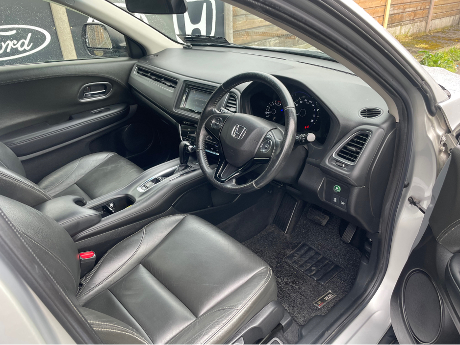 2015 Honda Vezel - image 14