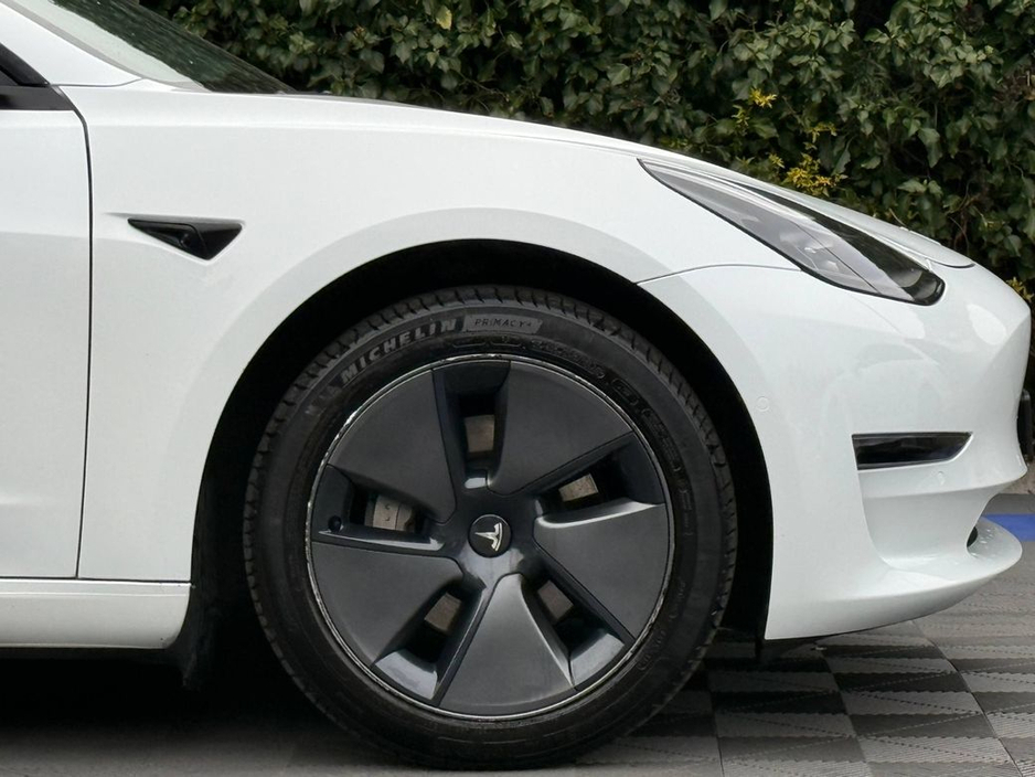 2022 Tesla Model 3 - image 10