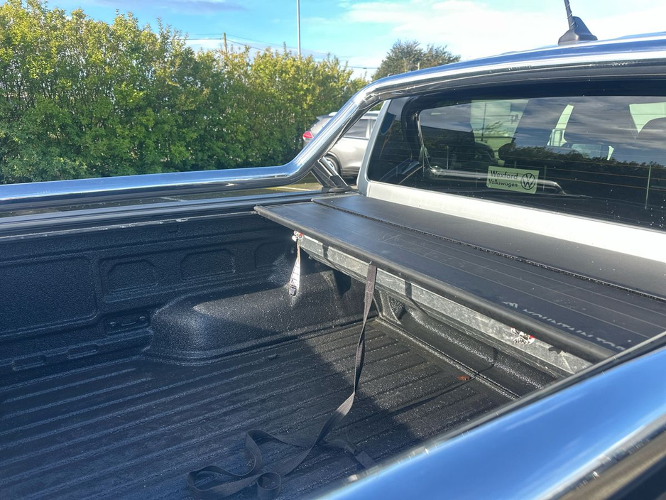 2023 Volkswagen Amarok - image 19