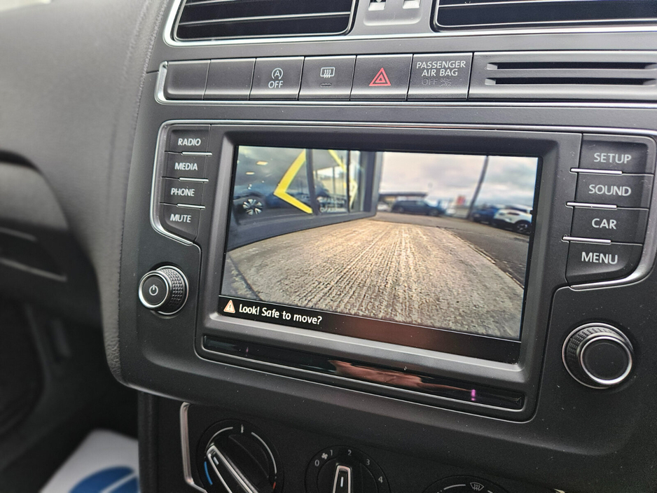 2014 Volkswagen Polo - image 18