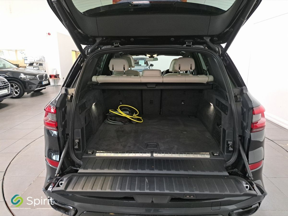 2022 BMW X5 - image 18