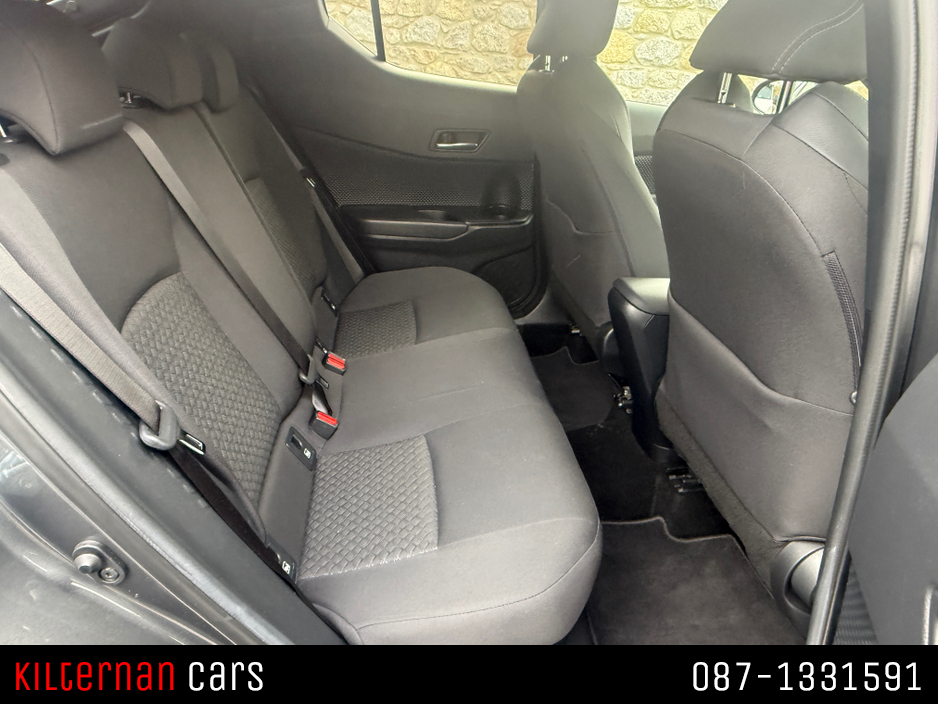 2022 Toyota C-HR - image 13